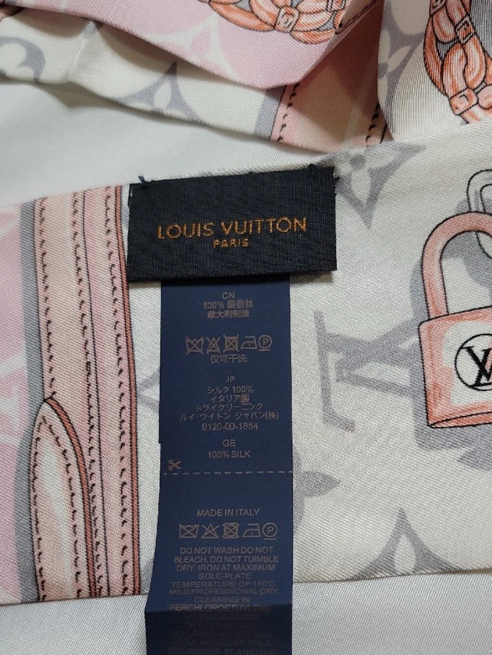 Louis Vuitton Pink and White Monogram Chain Print Twilly